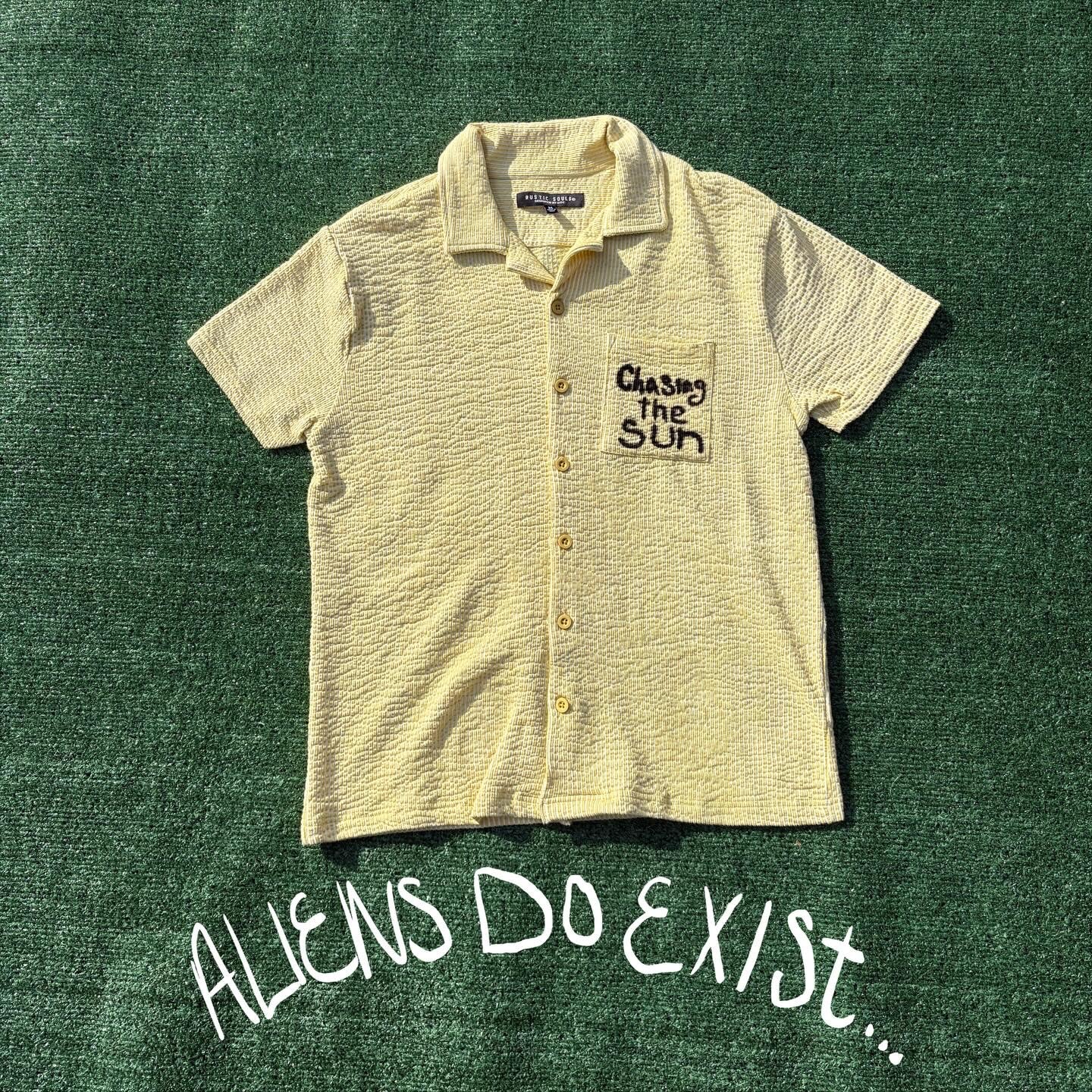 “Chasing the sun” 1/1 collared tee